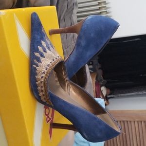 Aldo suede blue heels